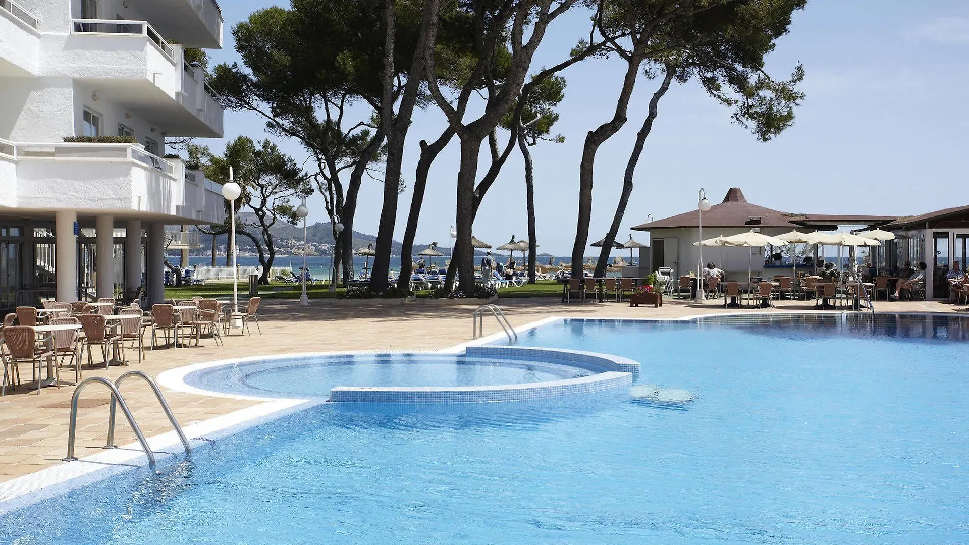 Grupotel Los Principes & Spa Playa de Muro  Aparthotel